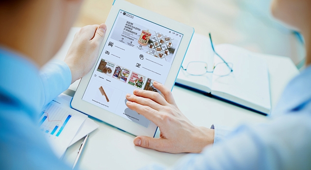 Домен .ru и год хостинга в подарок